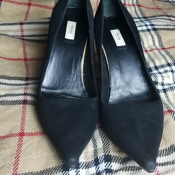 Prada Suede Black Pump - Picture 2 of 8